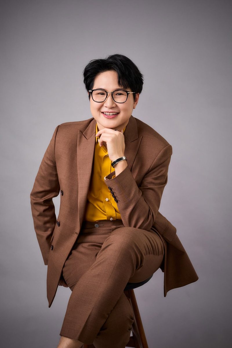 กวินทร์รัศม์ นิธิกรภาคย์ — Founder InsideBank